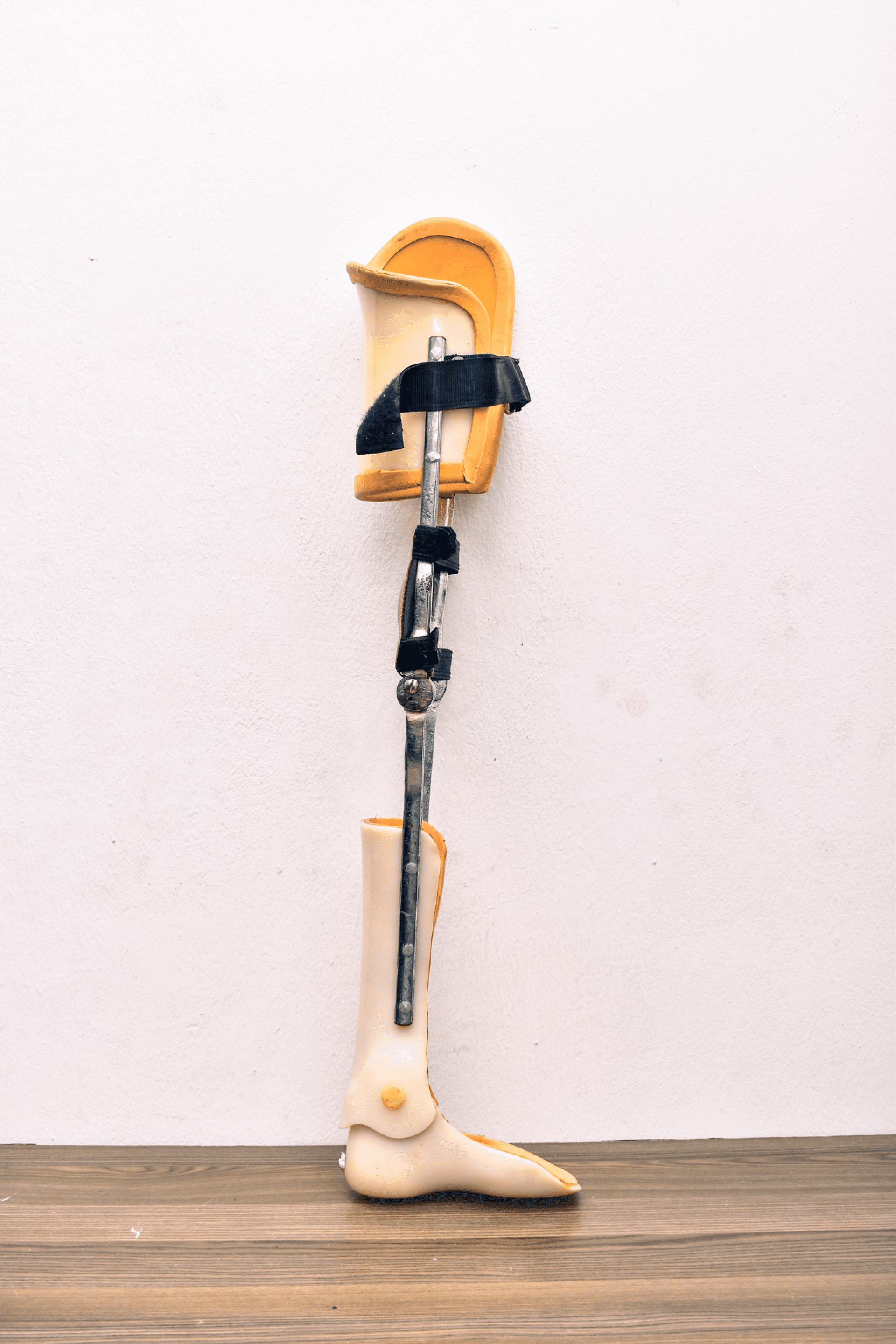 Knee Ankle Foot Orthosis Polio Caliper Image